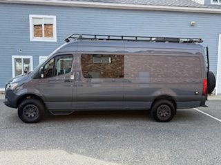 Used 2021 Mercedes-Benz Sprinter 2500 image 3