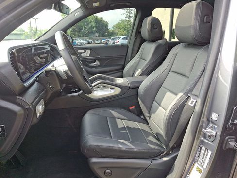 Used 2025 Mercedes-Benz GLE 450e 4MATIC image 10