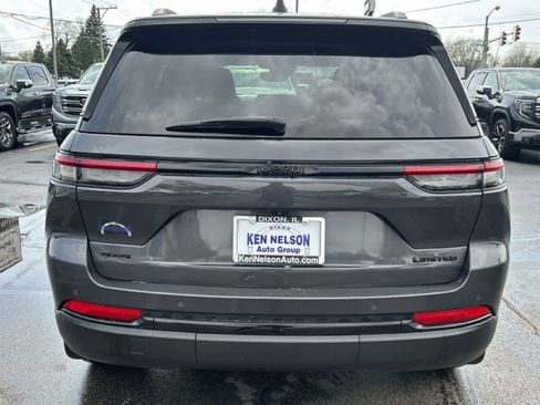 Used 2024 Jeep Grand Cherokee Limited w/ Black Appearance Package image 9