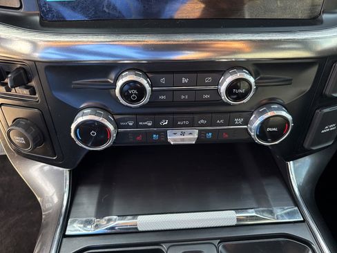 Used 2023 Ford F150 Lariat image 25