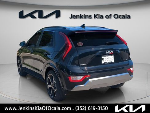 New 2025 Kia Niro EX Touring image 5