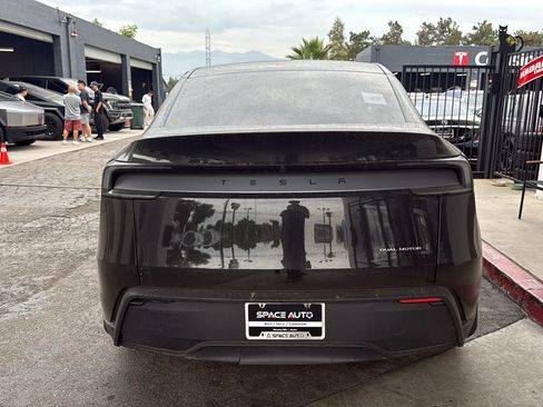 Used 2026 Tesla Model Y Long Range AWD/4WD image 4