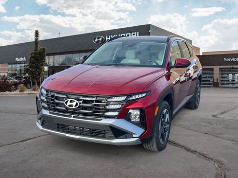 Certified 2025 Hyundai Tucson SEL image 1