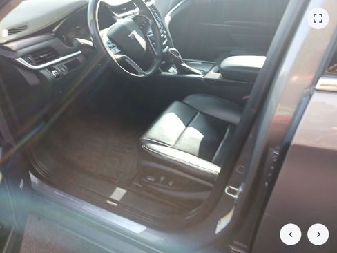 Used 2019 Cadillac XTS Luxury FWD image 2