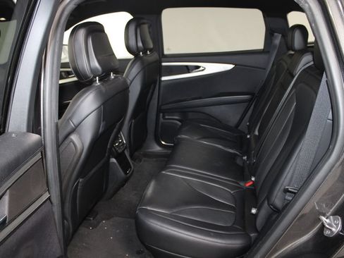 Used 2020 Lincoln Nautilus FWD w/ Equipment Group 101A image 19