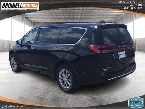 New 2027 Chrysler Pacifica Select AWD/4WD image 7