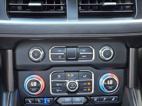 Used 2023 GMC Yukon XL AT4 w/ AT4 Premium Plus Package image 24