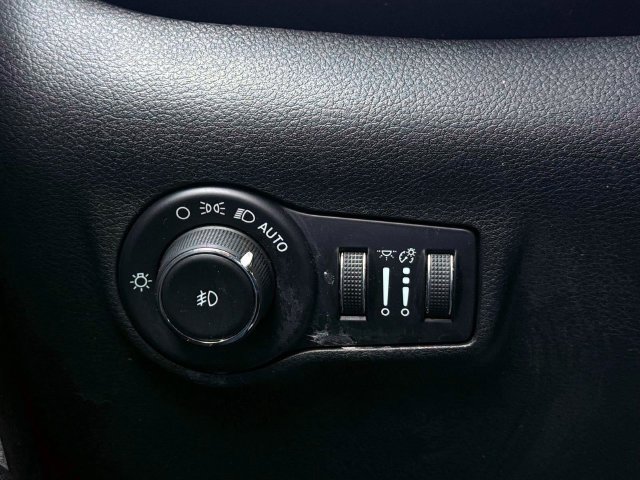 Certified 2022 Jeep Compass Latitude AWD/4WD image 20