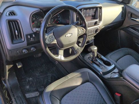 Used 2021 Chevrolet Colorado Z71 w/ Z71 Midnight Edition image 12