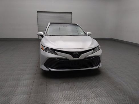 Used 2018 Toyota Camry XLE image 14