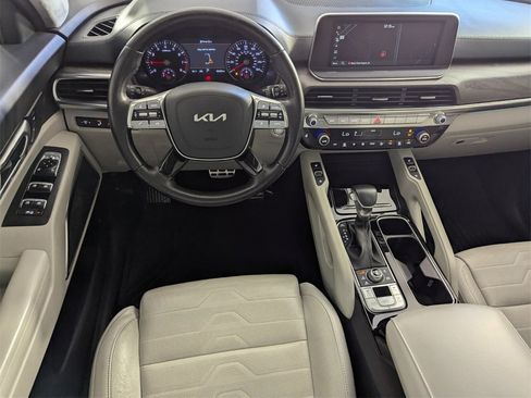 Used 2022 Kia Telluride SX w/ SX Prestige Package image 14