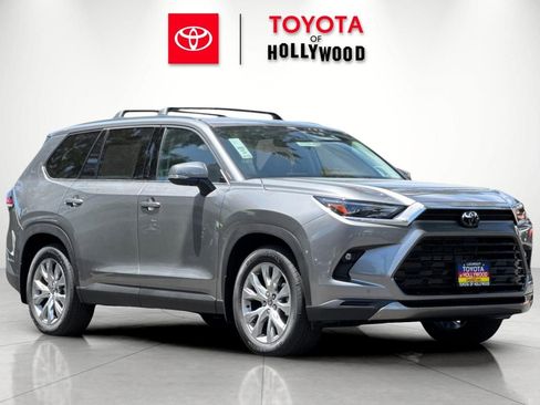 New 2026 Toyota Grand Highlander AWD Hybrid image 2