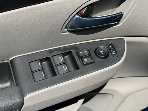 Used 2016 Honda Odyssey EX-L image 16