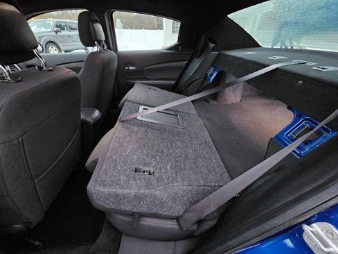 Used 2014 Dodge Avenger SXT image 31