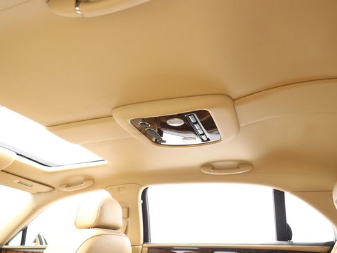 Used 2016 Bentley Flying Spur W12 image 63