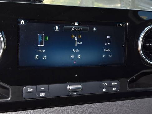 Used 2025 Mercedes-Benz Sprinter 2500 image 29