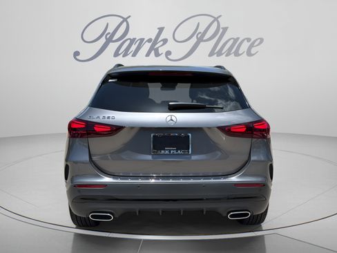 Certified 2025 Mercedes-Benz GLA 250 image 4