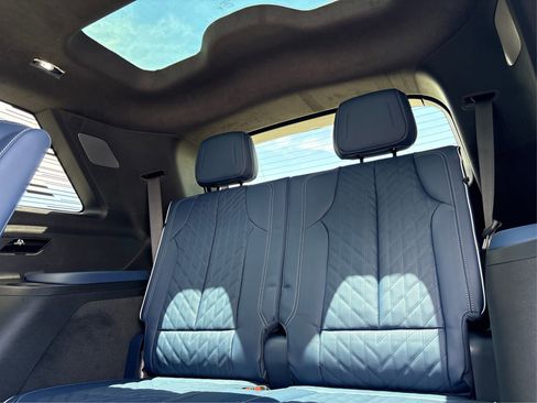 New 2026 Cadillac Vistiq Premium Luxury image 12