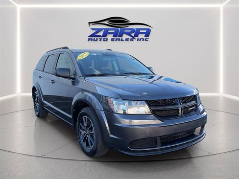 Used 2017 Dodge Journey SE w/ Flexible Seating Group FWD image 9