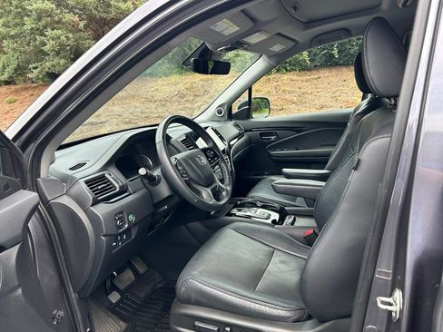 Used 2020 Honda Pilot Elite image 41