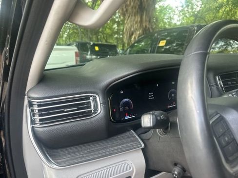 Used 2022 Jeep Wagoneer Series II image 14