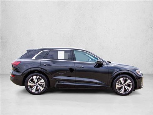 Certified 2024 Audi Q8 e-tron Premium Plus AWD/4WD image 4