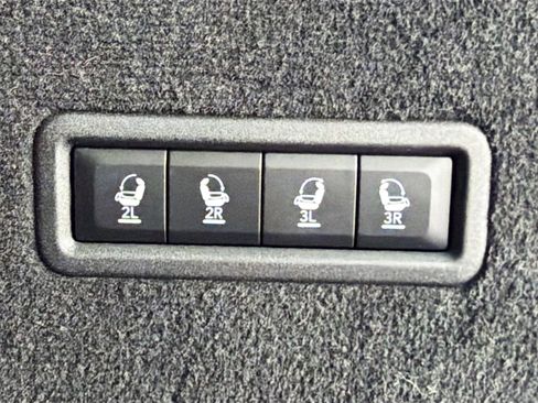 Used 2022 Jeep Grand Wagoneer Series II image 12