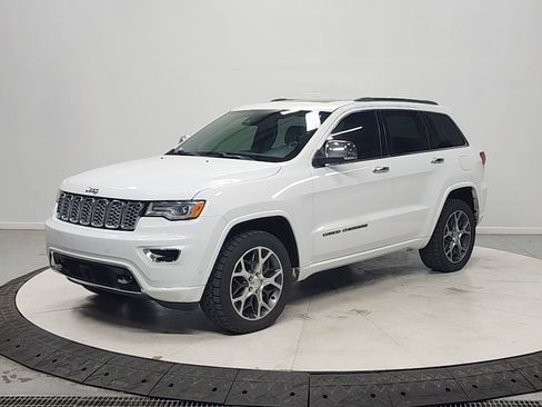 Used 2019 Jeep Grand Cherokee Overland image 3