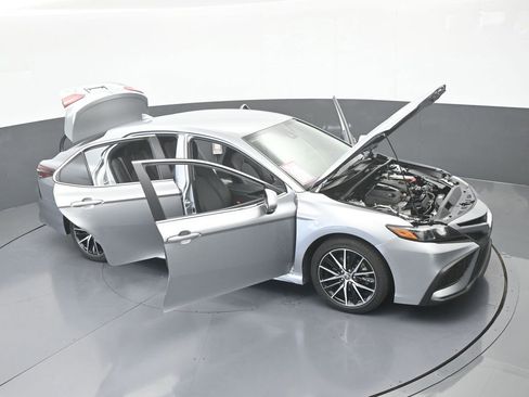 Used 2022 Toyota Camry SE FWD image 67
