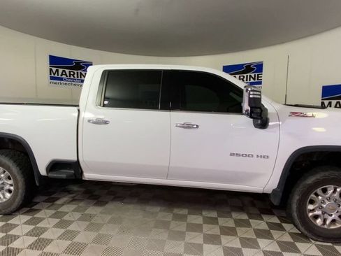 Used 2024 Chevrolet Silverado 2500 LTZ w/ LTZ Convenience Package AWD/4WD image 3