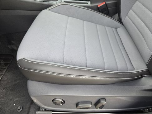 New 2027 Volkswagen Jetta SE FWD image 21