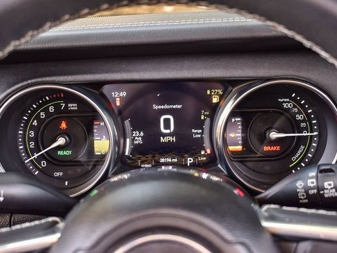 Used 2023 Jeep Wrangler Unlimited Sahara image 22