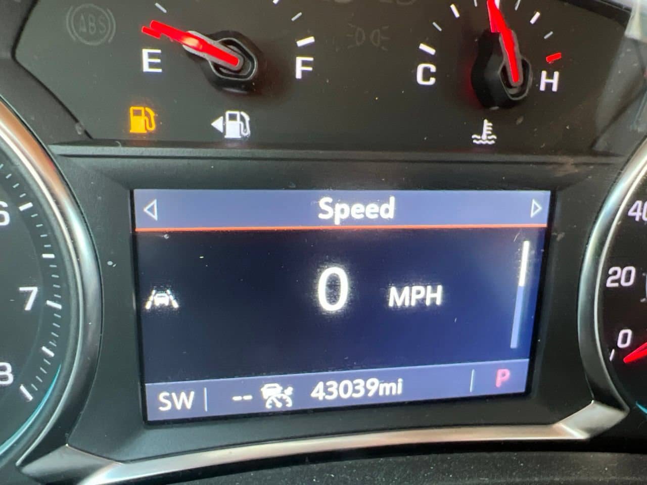 Used 2024 Chevrolet Equinox RS FWD image 18