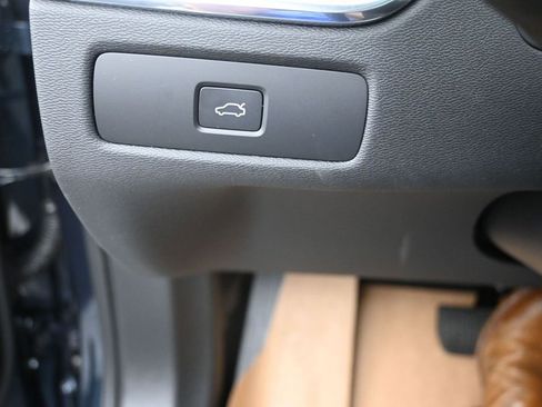 New 2026 Volvo XC60 B5 Plus w/ Protection Package Premier image 15