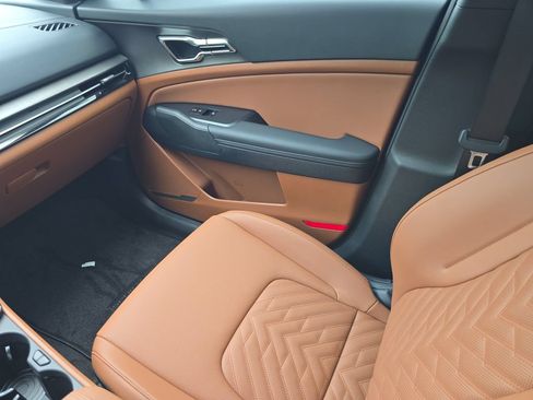 New 2027 Kia Sportage X-Line AWD/4WD image 16