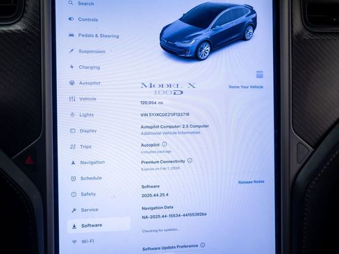 Used 2018 Tesla Model X 100D image 26