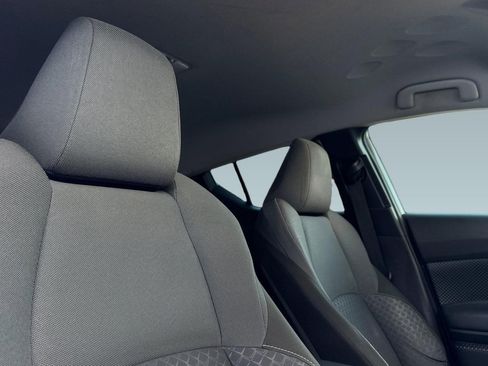 Used 2021 Toyota C-HR LE FWD image 25