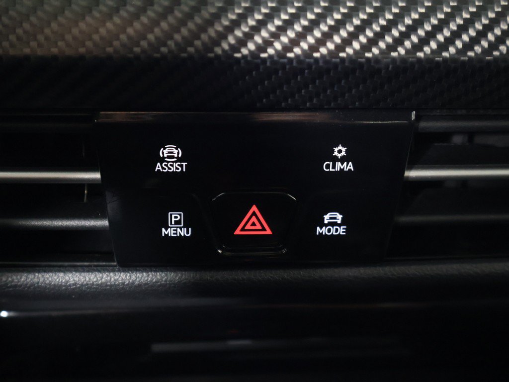Used 2024 Volkswagen Golf R AWD/4WD image 58