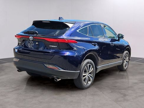 Used 2021 Toyota Venza LE w/ Carpet Mat Package (TMS) AWD/4WD image 4