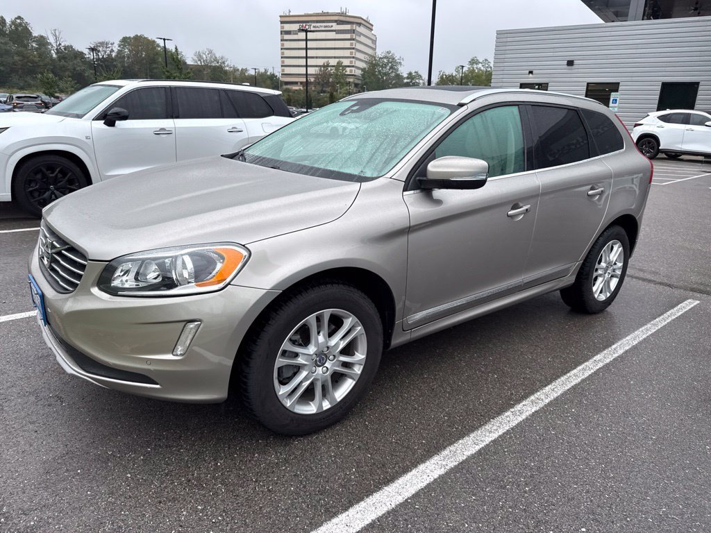 Used 2016 Volvo XC60 T5 Premier w/ Climate Package AWD/4WD image 5