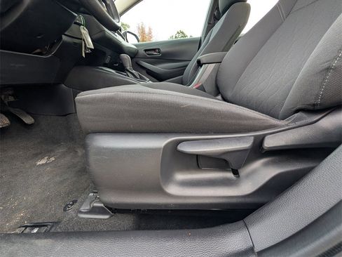 Used 2024 Toyota Corolla LE image 17