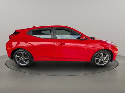 Used 2019 Hyundai Veloster 2.0 FWD image 6