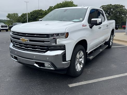 Used 2021 Chevrolet Silverado 1500 LTZ AWD/4WD image 2