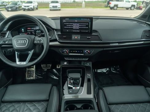 Used 2024 Audi SQ5 Premium Plus image 14