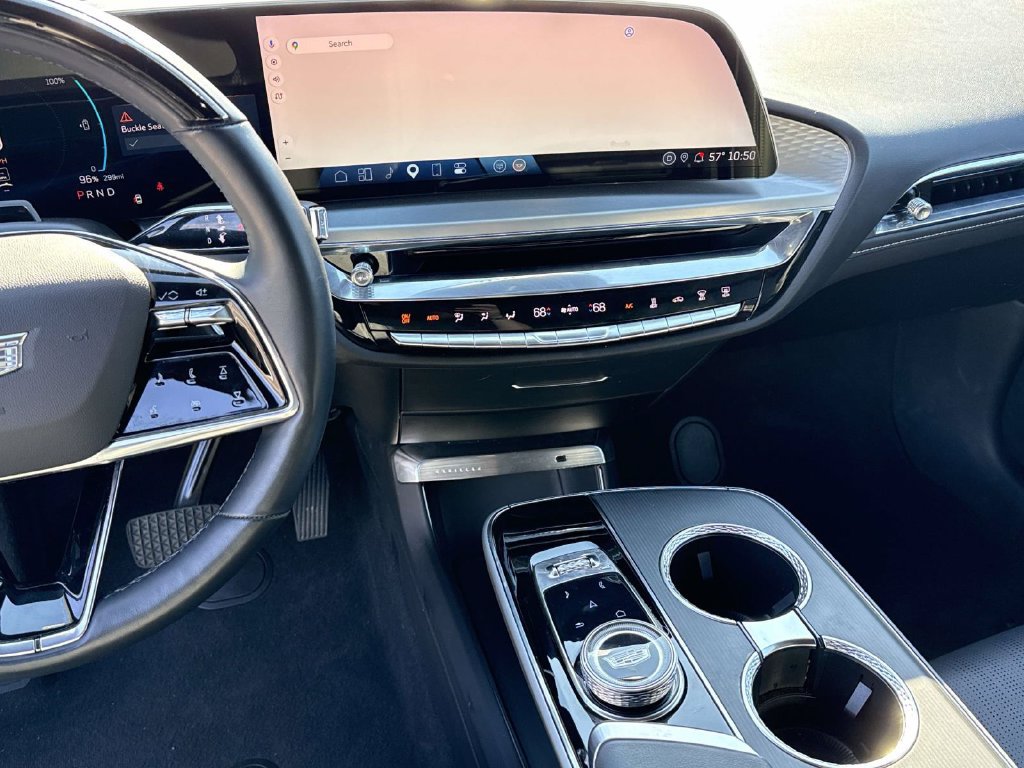 Used 2024 Cadillac Lyriq Sport w/ LPO, Floor Liner Package AWD/4WD image 9