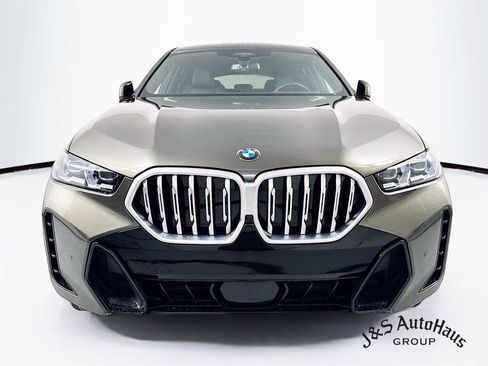 Used 2024 BMW X6 xDrive40i w/ Premium Package image 2
