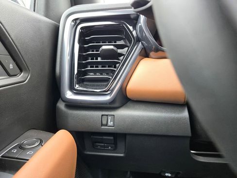 New 2025 GMC Canyon AT4 w/ Nightfall Edition image 13