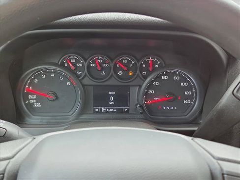 Used 2023 Chevrolet Silverado 1500 Custom AWD/4WD image 10
