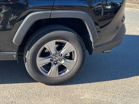 Used 2025 Toyota RAV4 XLE image 12