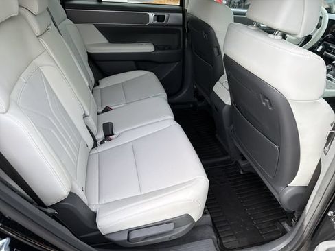 Certified 2026 Hyundai Santa Fe SEL FWD image 18
